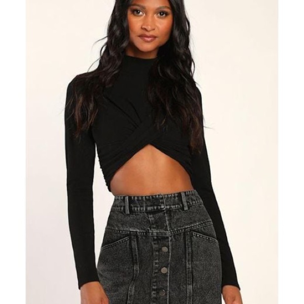 Lulus Black Twist Turtleneck Crop Top
